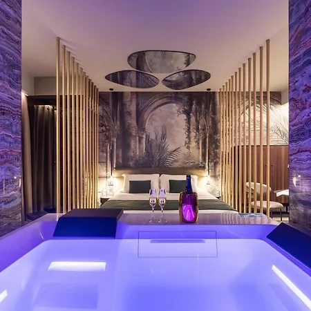 Aquasuite - Luxury Experience & Nocleg ze śniadaniem 4*