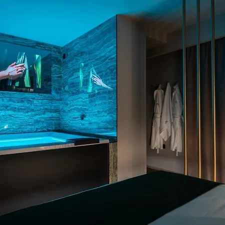 Aquasuite - Luxury Experience &